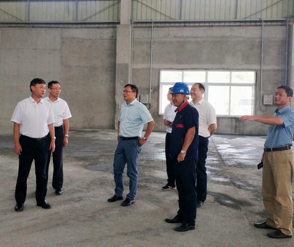 集團(tuán)公司黨委委員、股份公司黨委書(shū)記、總經(jīng)理蔣培進(jìn)到矸石項(xiàng)目部調(diào)研 